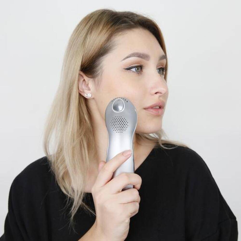 TOUCHBeauty Hot/Cool Sonic Vibration Facial & Eye Massager - One Oasis