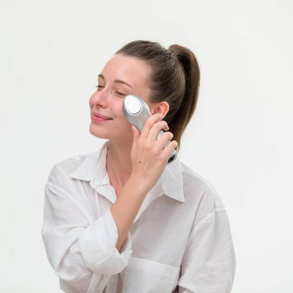 TOUCHBeauty Hot/Cool Sonic Vibration Facial & Eye Massager - One Oasis
