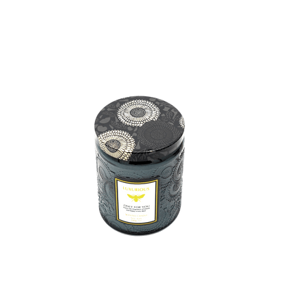 Faubourg Embossed Scented Candle misty forest - One Oasis
