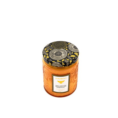Faubourg Embossed Scented Candle amber - One Oasis
